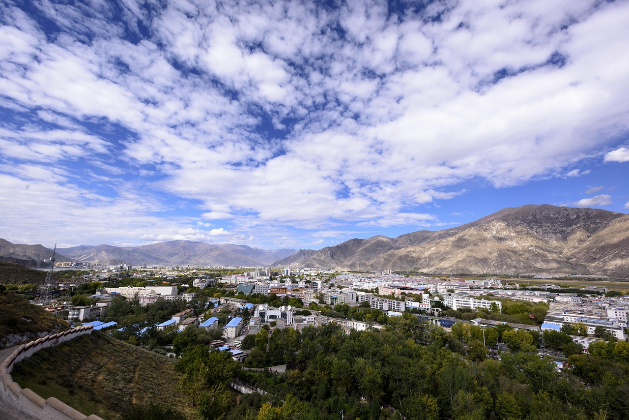 世界最深的海沟(图1)