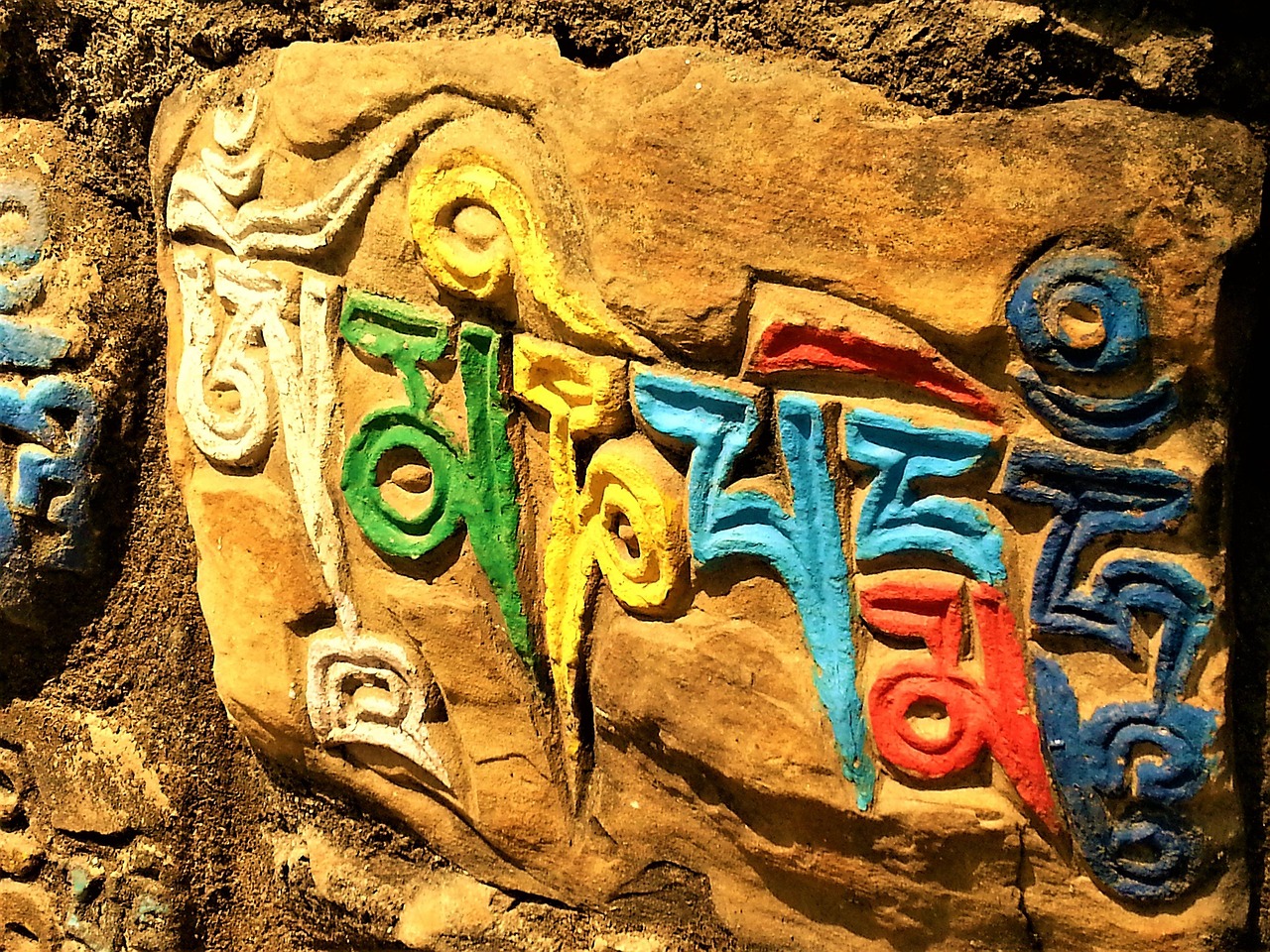 **古代神秘：揭秘千年未解之谜的背后真相与惊人发现**(图1)