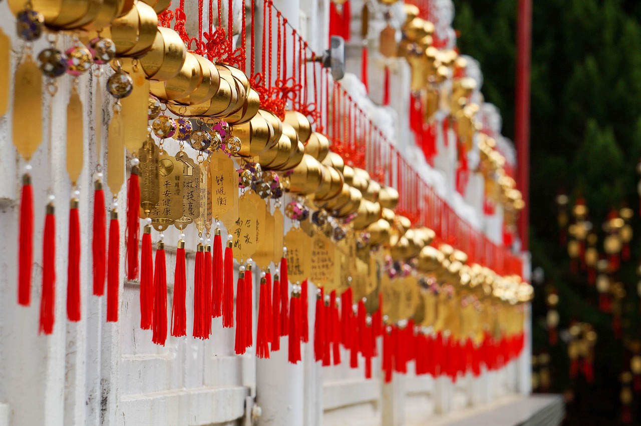 **古代皇帝给的权力象征：从玉玺到金银袍的历史揭秘**(图1)