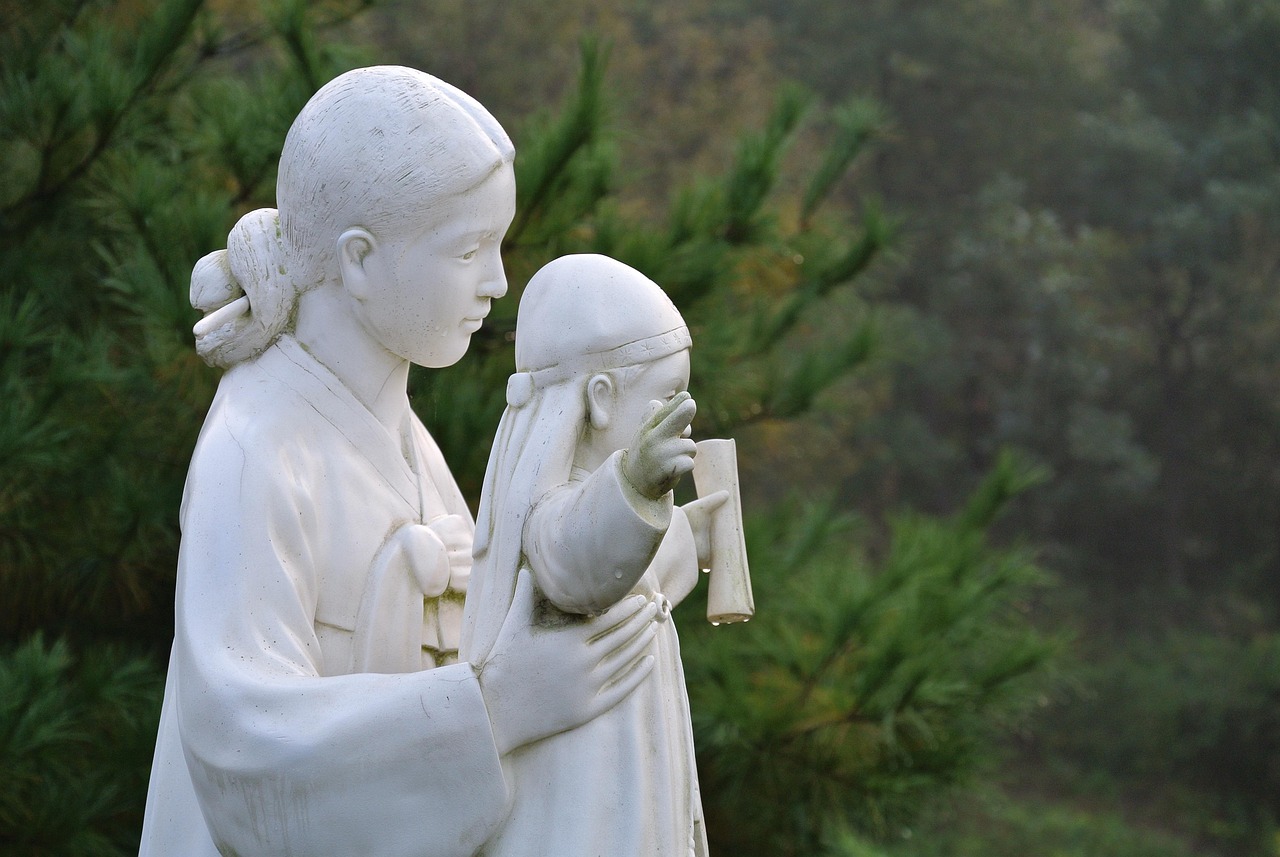 **古代处女的身份与命运：从历史文献剖析古代处女的社会地位与角色**(图1)