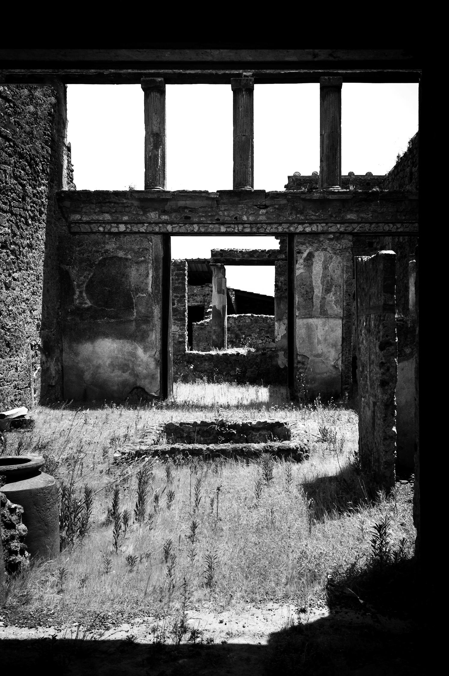 **古代十大冤案全揭秘：历史上最震惊的冤屈案例深度解析**(图1)