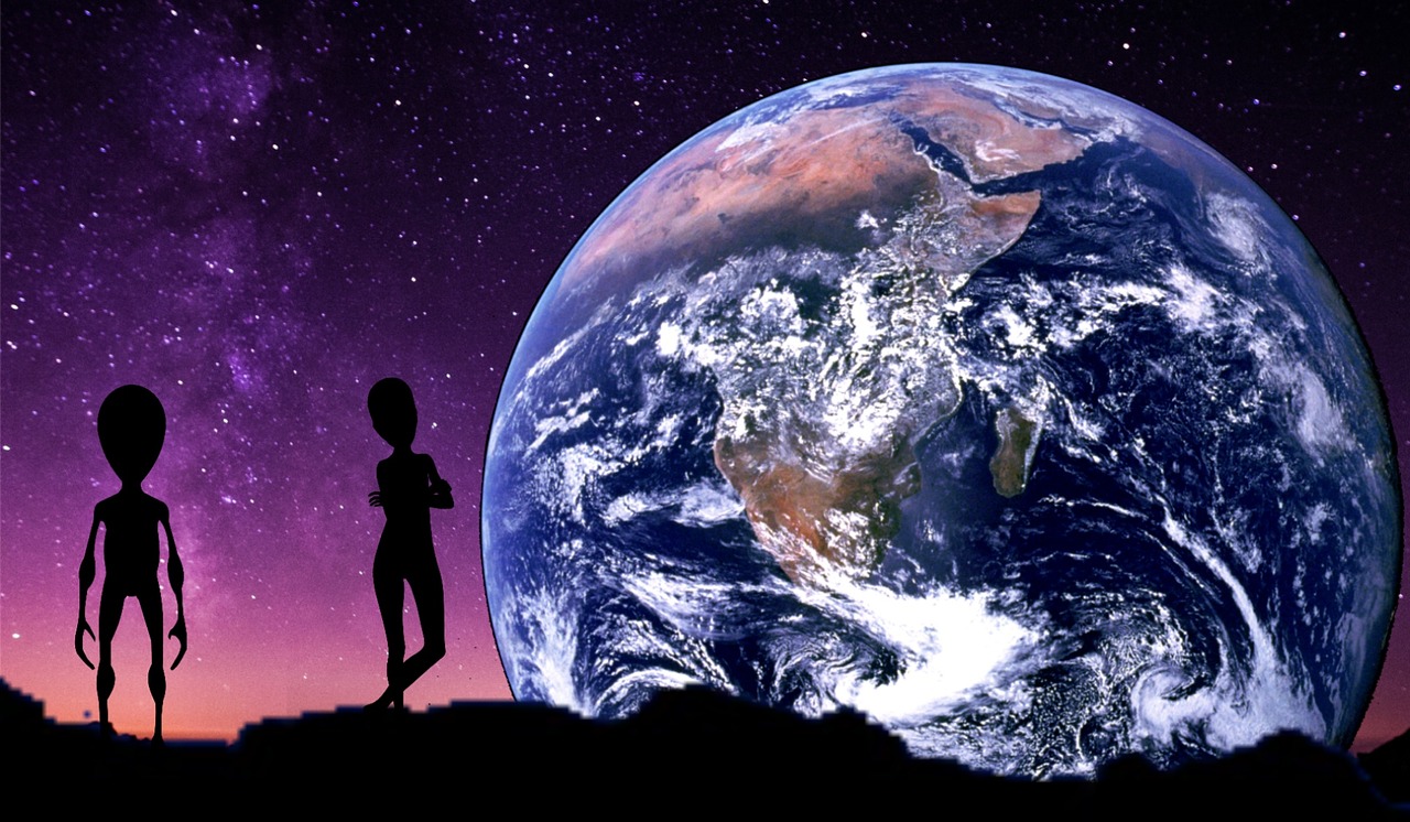 地球上的外星人基地(图1)