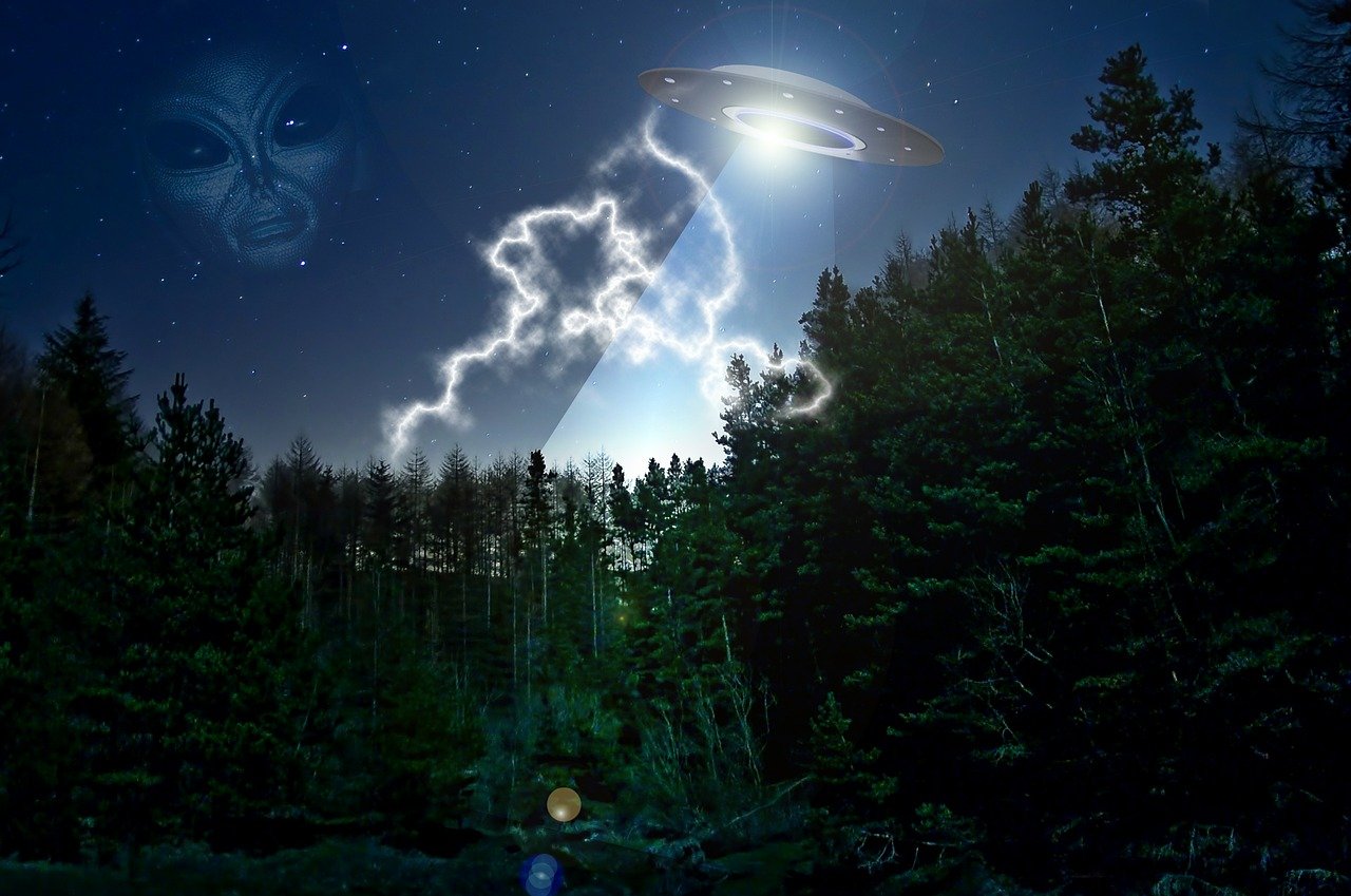 凤凰山 外星人(图1)