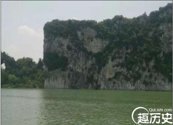 崖山海战-南宋10万军民为啥宁可跳海-也不与元兵做最后一搏 (崖山海战南宋为什么会输)(图1)