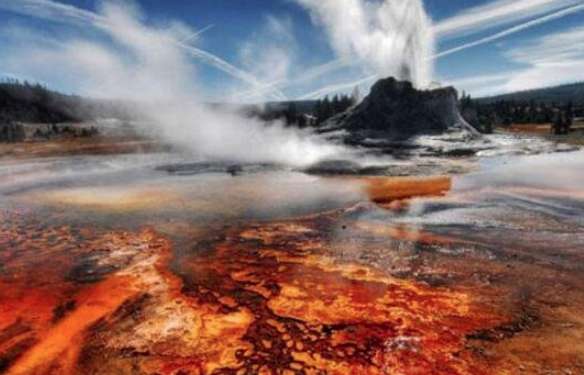 黄石公园超级火山-世界上最大的火山 (黄石公园超级火山)(图1)