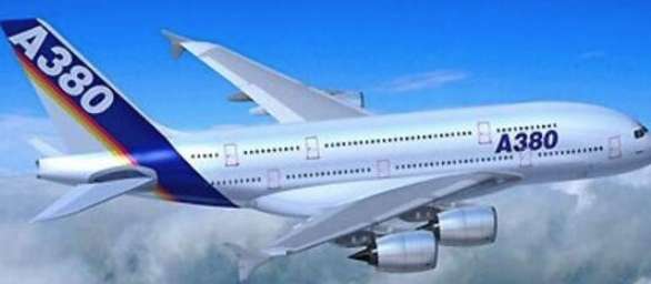 能载850个旅客-世界上最大的客机 (能载80吨的大货车)(图1)
